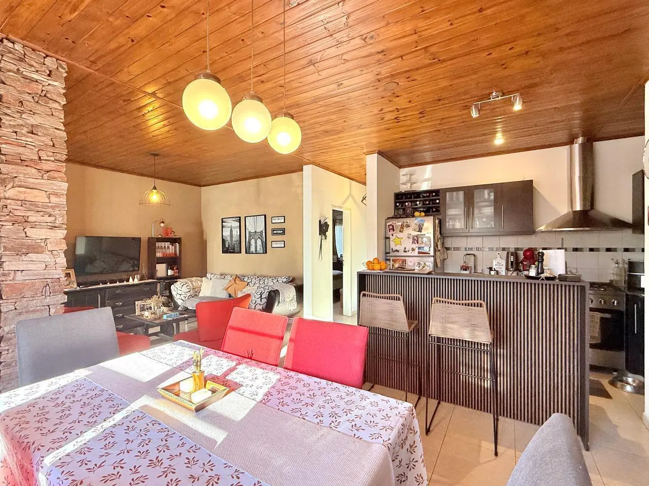 casa de 3 ambientes con patio y cochera en venta en lujan 2