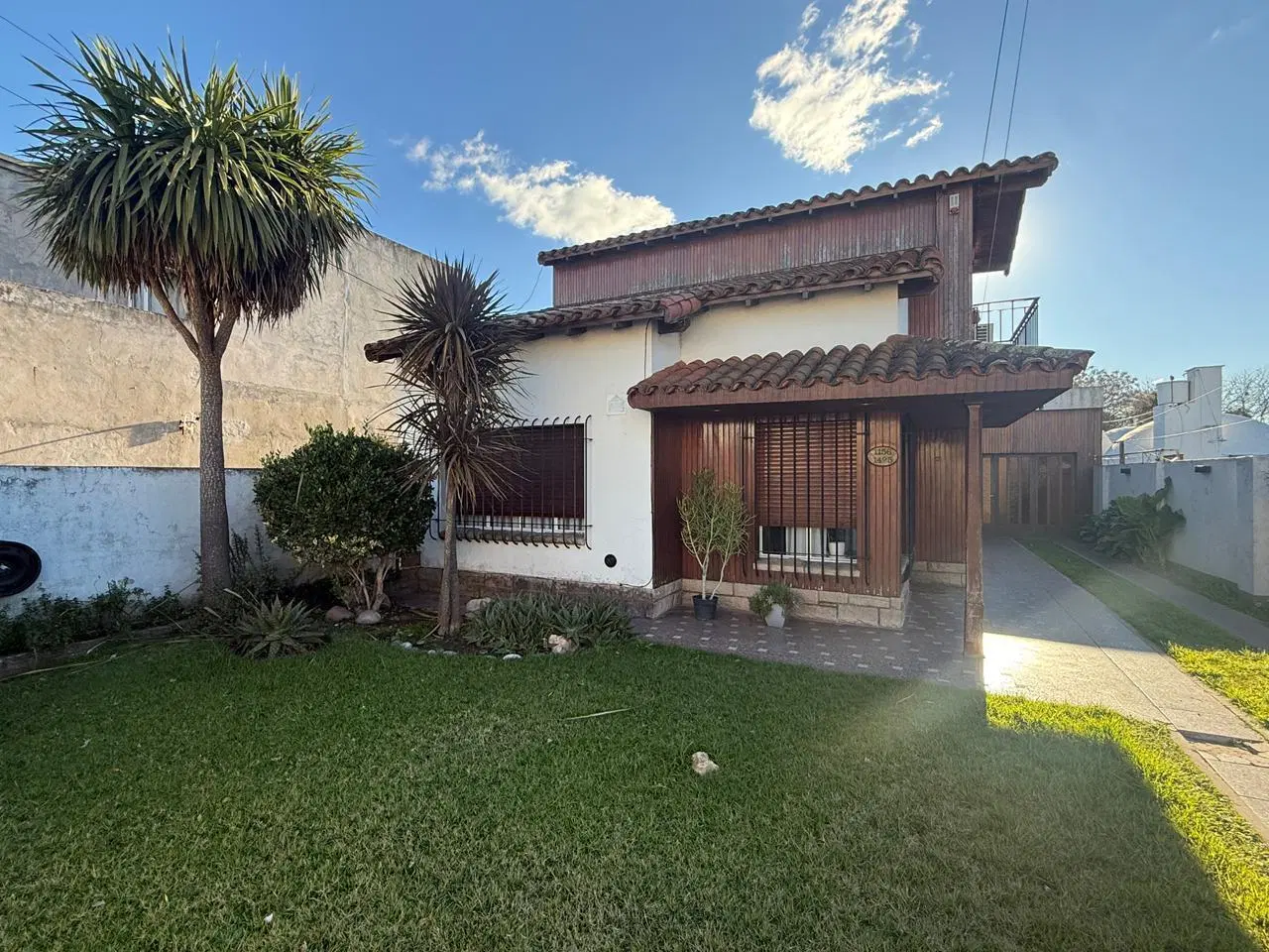 casa a la venta con pileta barrio sarmiento lujan 2
