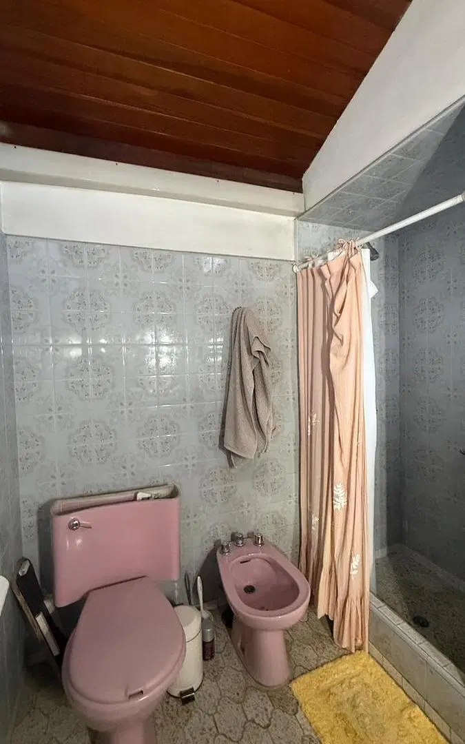 casa a la venta con pileta barrio sarmiento lujan 5