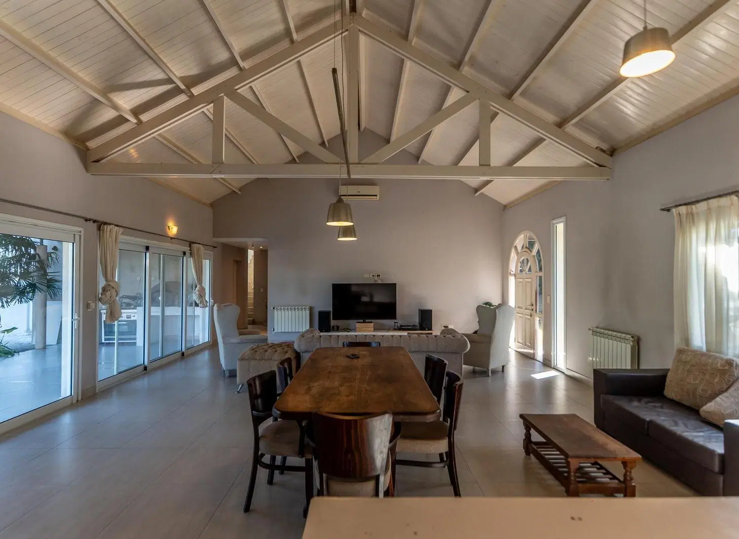 Casa en venta de 5 ambientes en barrio privado arroyo dulce apta credito hipotecario 2