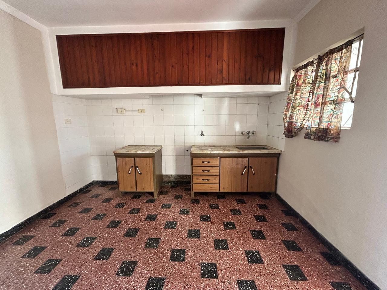 Foto de casa en alquiler lujan tres ambientes alberti 2242, imagen 1