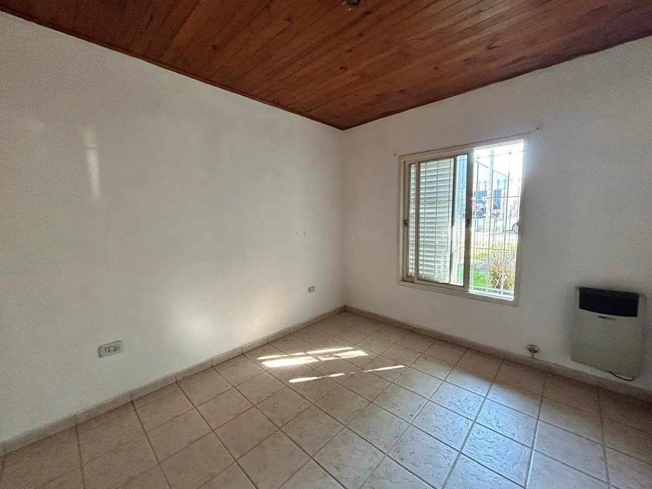 casa en alquiler lujan tres ambientes san roque al 2318 8