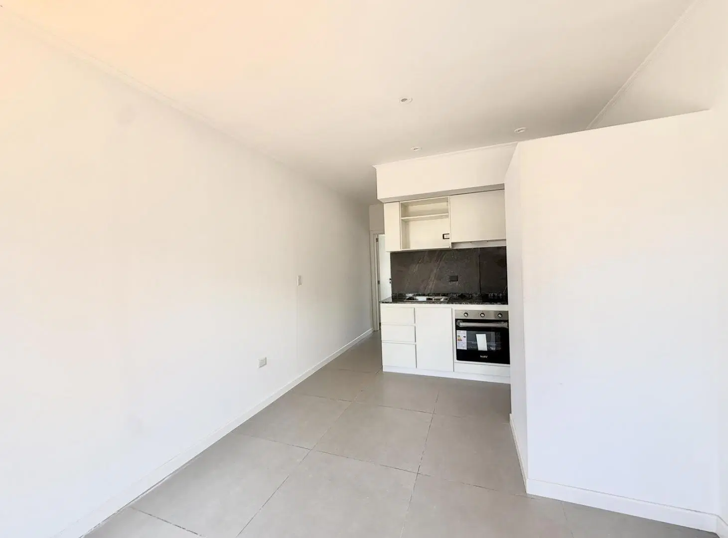 Departamento 2 ambientes a estrenar en venta en lujan centro con cochera 2