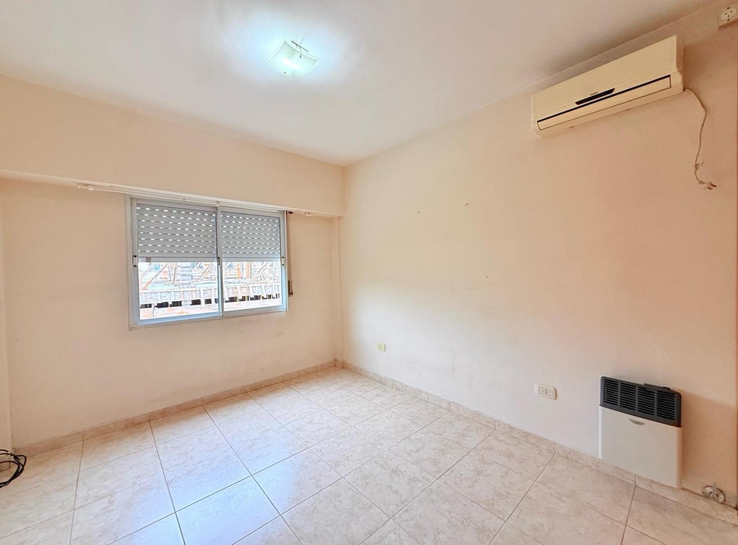 Foto de Departamento 2 ambientes en venta en lujan centro apto credito, imagen 2