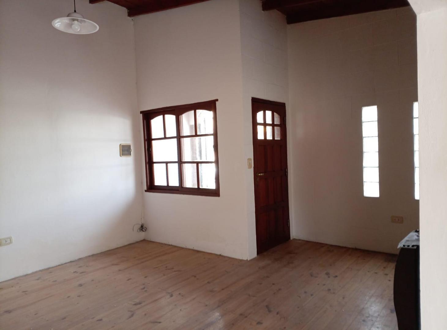 Foto de Casa 3 ambientes céntrica, imagen 2