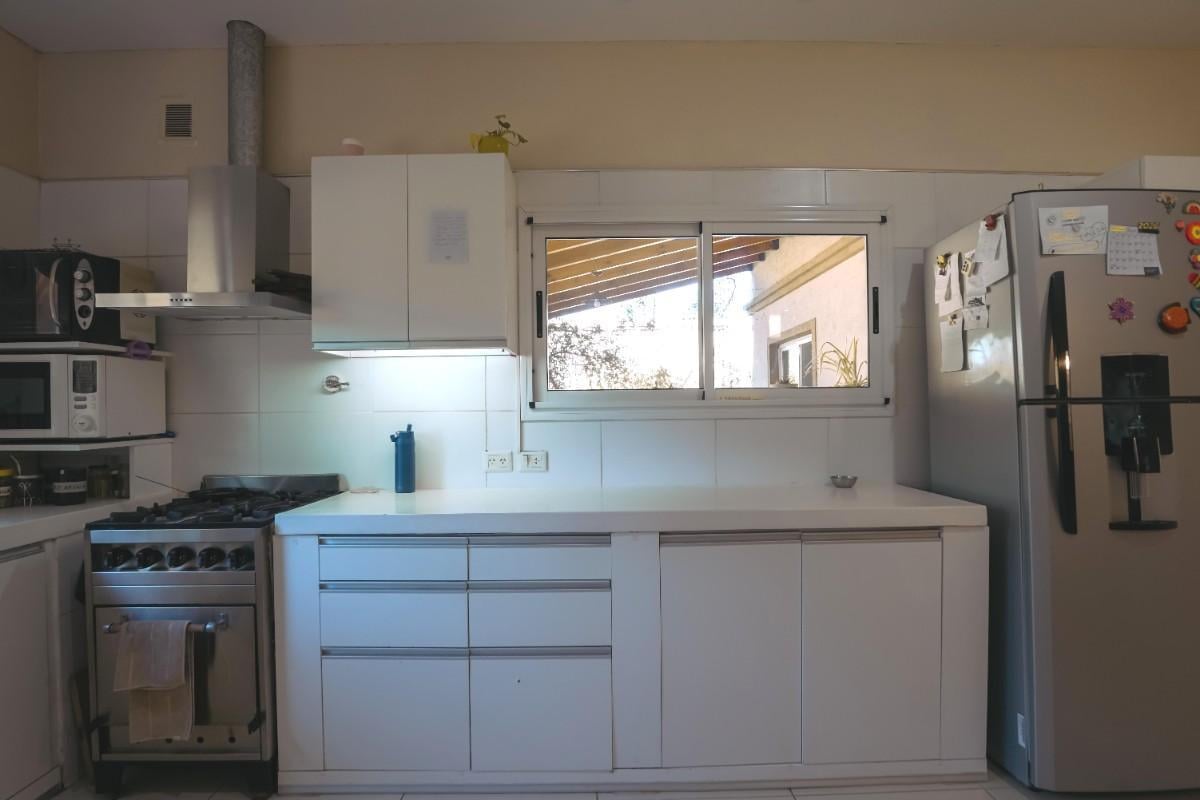 Foto de Casa de 4 ambientes en venta en barrio cerrado lomas de san francisco, imagen 3