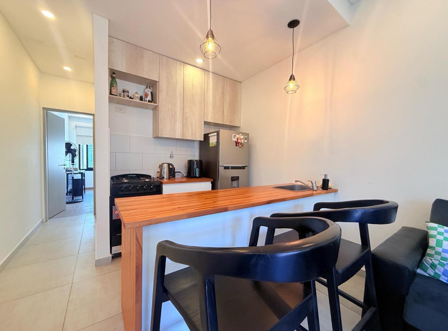 Foto de Departamento dos ambientes en venta lujan centro con cochera apto, imagen 4