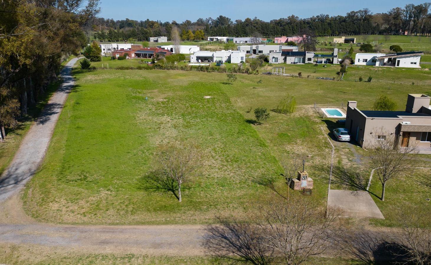 Foto de Terreno en venta en esquina La asuncion club de campo uf 106, imagen 3