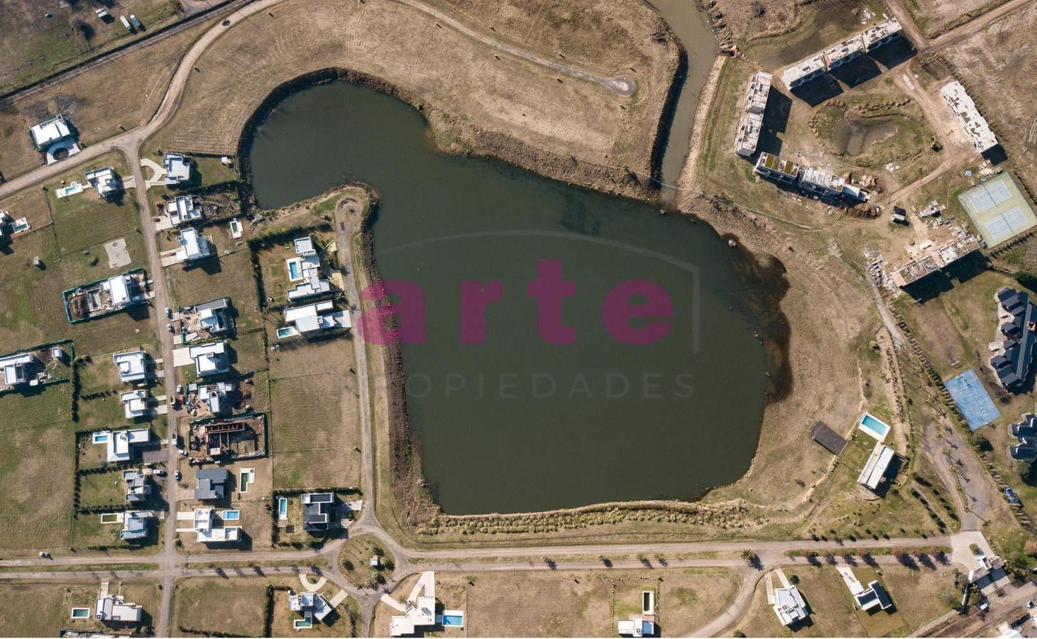 Foto de Terreno central en venta en barrio cerrado los juncos L3, imagen 2