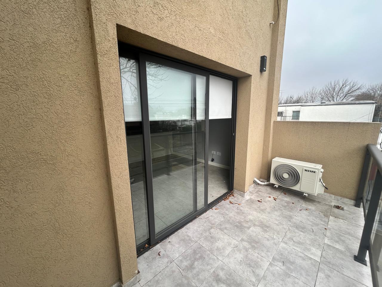 Foto de departamento 2 ambientes moderno en alquiler en lujan centro con, imagen 4