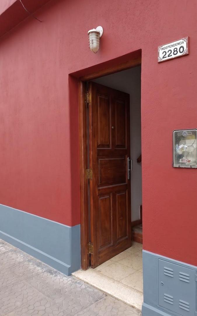 Foto de Casa con amplia terraza en barrio Lanusse, imagen 1
