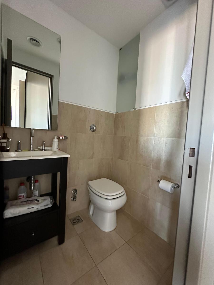 HERMOSO SEMIPISO CON COCHERA DOBLE Y BAULERA