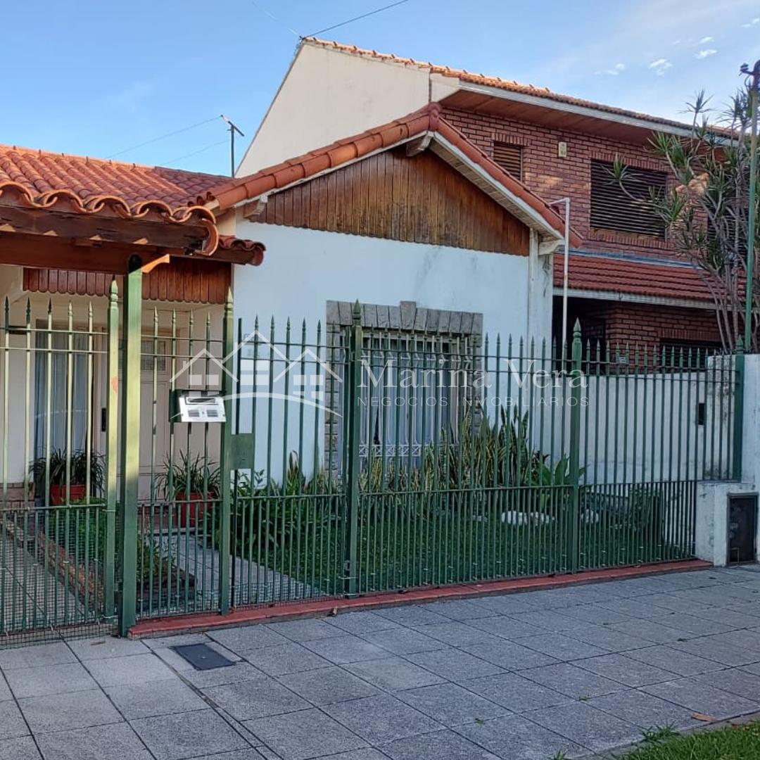 VENTA APTA CRÉDITO// CASA DE 4 AMBIENTES EN QUILMES OESTE