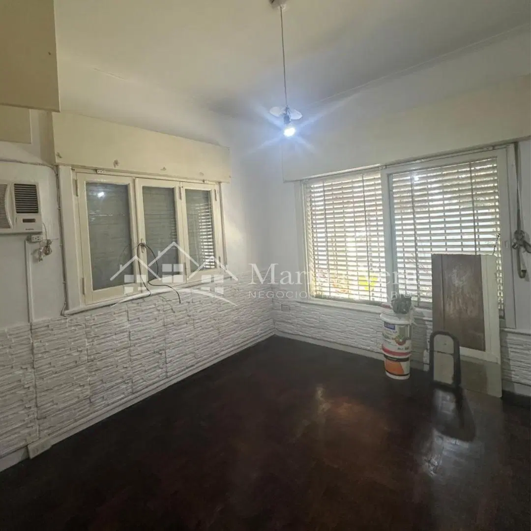 VENTA APTA CRÉDITO//CASA DE 3 AMBIENTES EN DON BOSCO 3