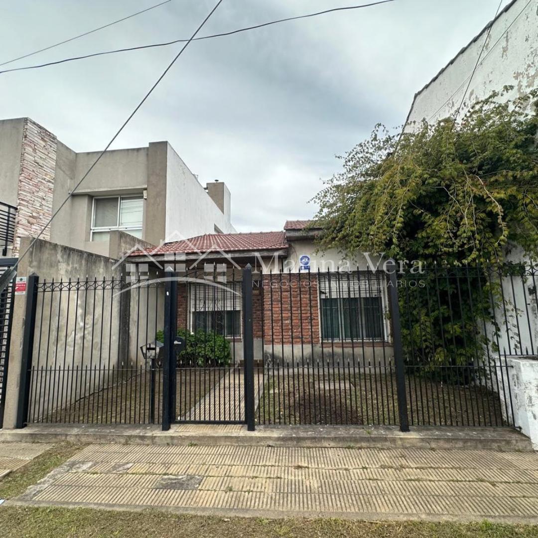 Foto de VENTA APTA CRÉDITO//CASA EN QUILMES OESTE, imagen 1
