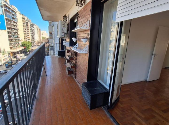 4 Ambientes Amplios Fte Balcón Vista a la Ciudad con Playroom / Comedor Diario  4