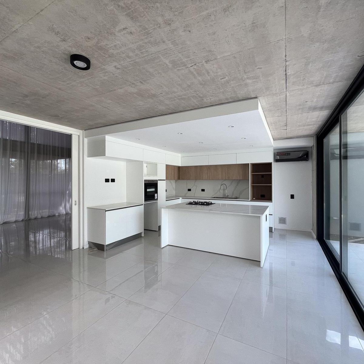 Casa en Barrio Villa Los Álamos 1