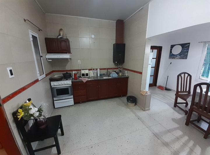 Casa en  barrio Villa del Parque 5