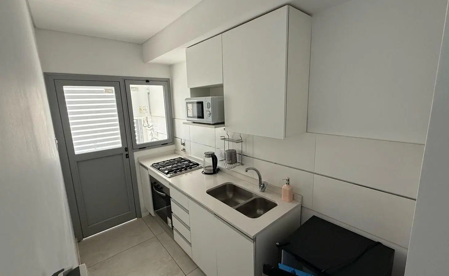 Departamento amoblado en alquiler en edificio MYA 4