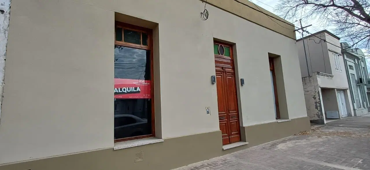 Oficina/local en alquiler a pocas cuadras del centro 3