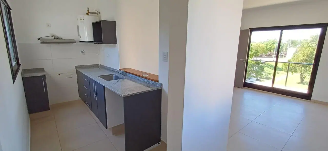 Complejo a estrenar frente la Plaza Honda 3