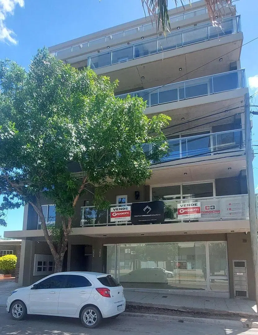 Departamento en  Balcones de Yrigoyen 4