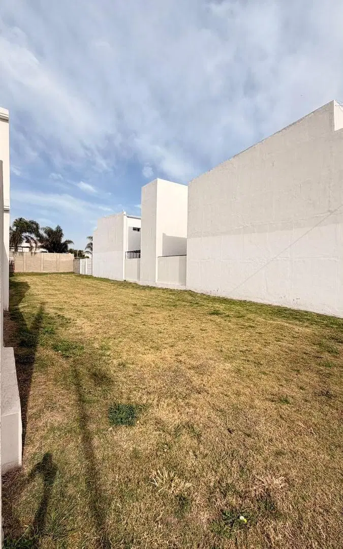 Lote en un sector con gran proyección 6