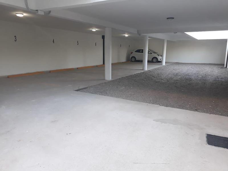 Foto de cochera en alquiler a 6 cuadras del centro de Rafaela, imagen 2
