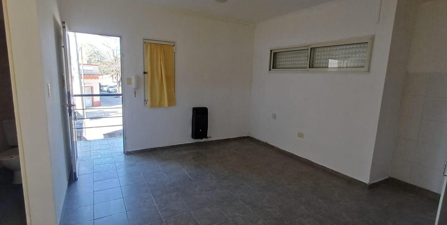Foto de Departamento de un dormitorio en alquiler zona UTN, imagen 1
