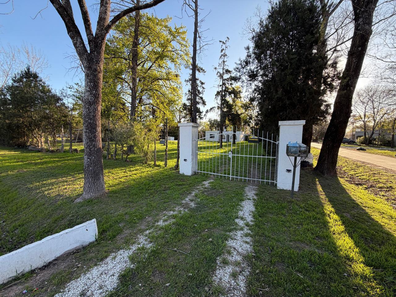 Foto de Casa-Quinta en venta en Barrio Villa Los Álamos, imagen 1