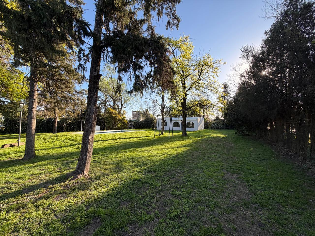 Foto de Casa-Quinta en venta en Barrio Villa Los Álamos, imagen 4