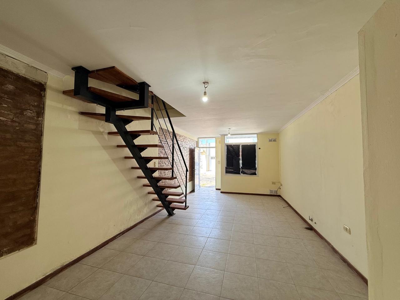 Foto de Departamento duplex independiente en alquiler de 2 dormitorios, imagen 4