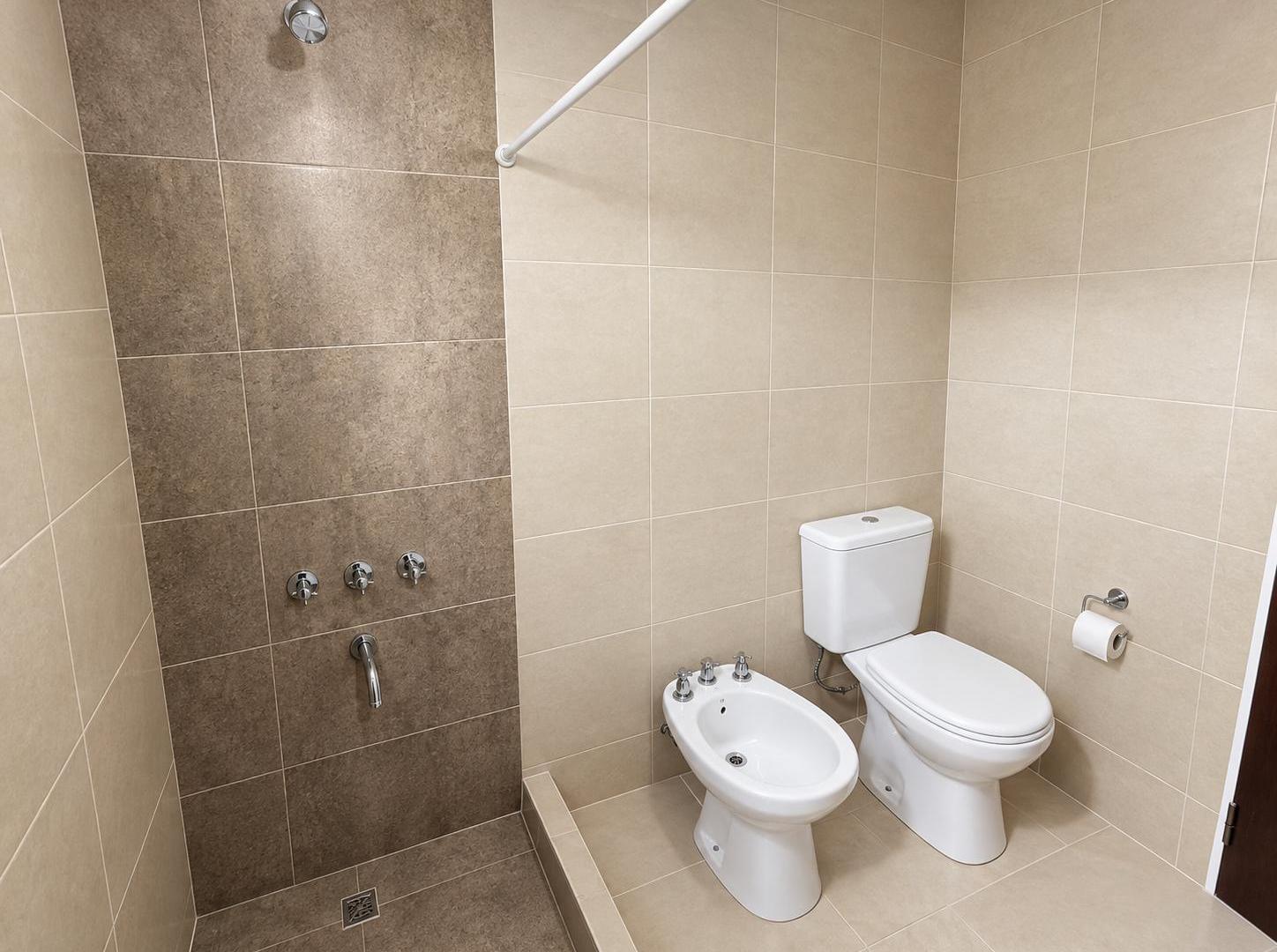 Foto de En venta, Barrio Belgrano Dpto. en PB con Cochera, imagen 5