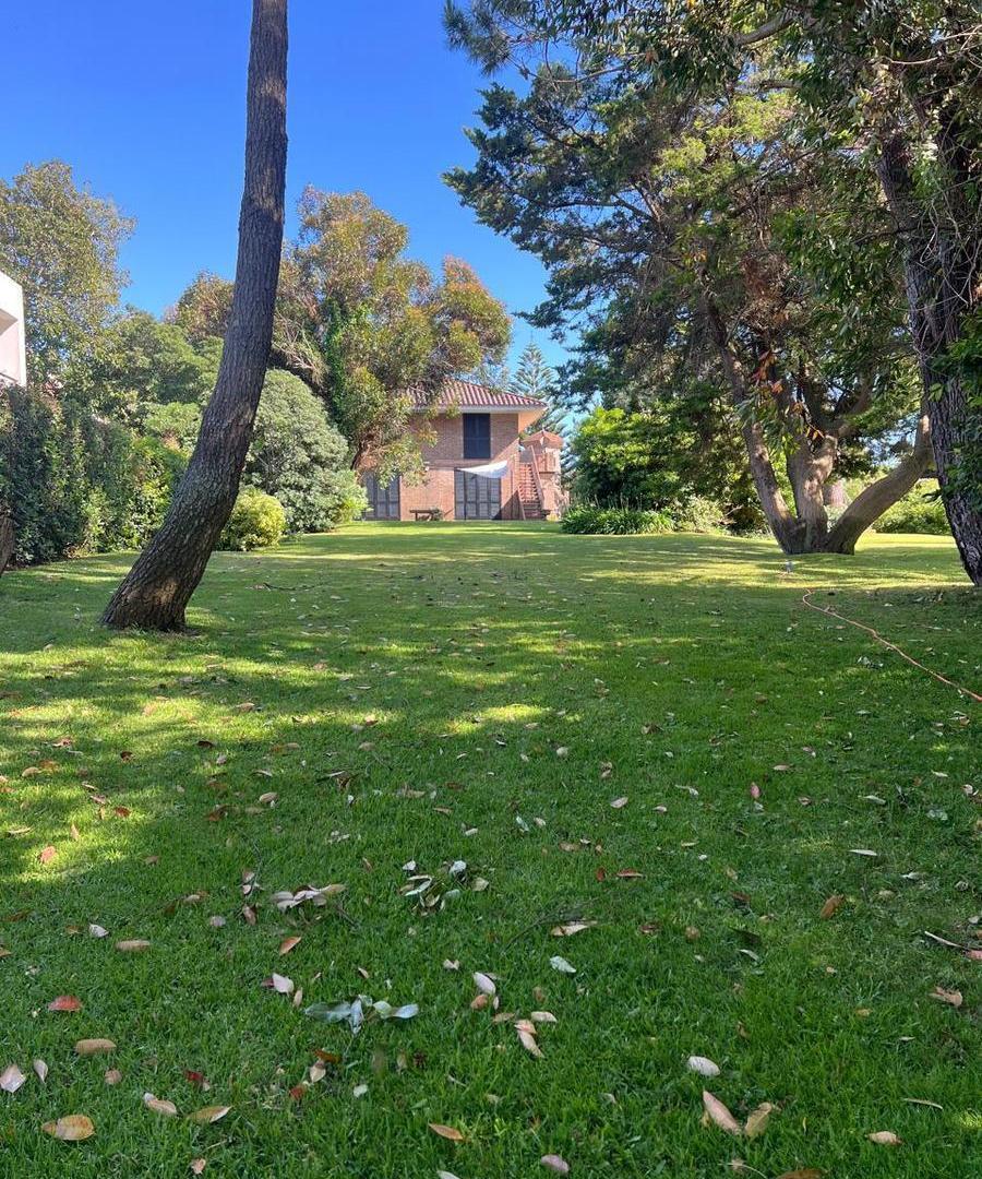Casa en Alquiler, 5 Dormitorios, Punta del Este