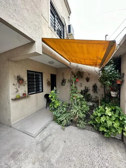 DEPARTAMENTO DOS AMBIENTES CON COCHERA 2