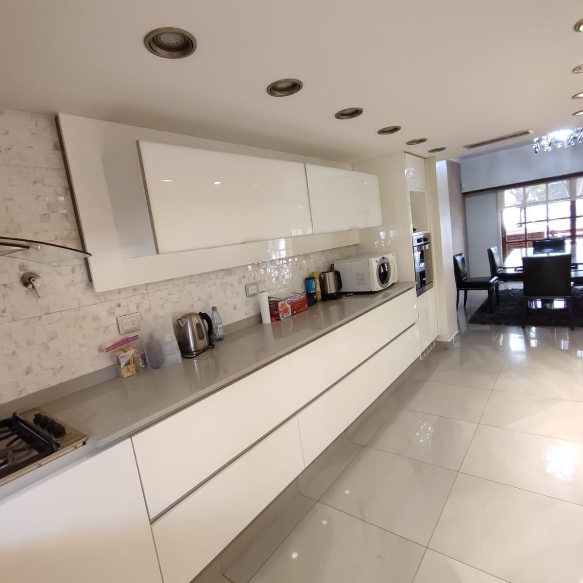 Excelente Piso 248 m² Todo a Nuevo (Mejor Que a Estrenar) 1