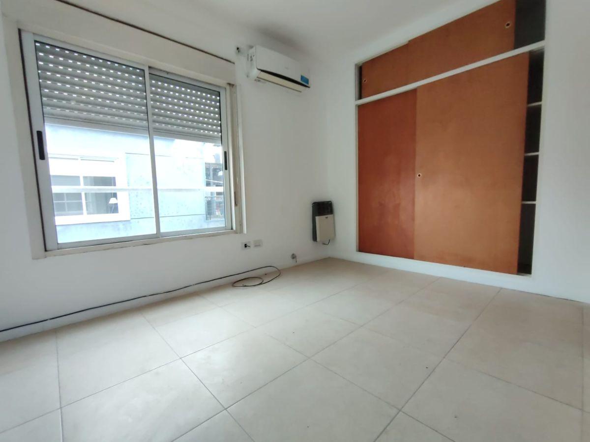 Excelente 2 amb com balcón - terraza - cochera y bajas expensas