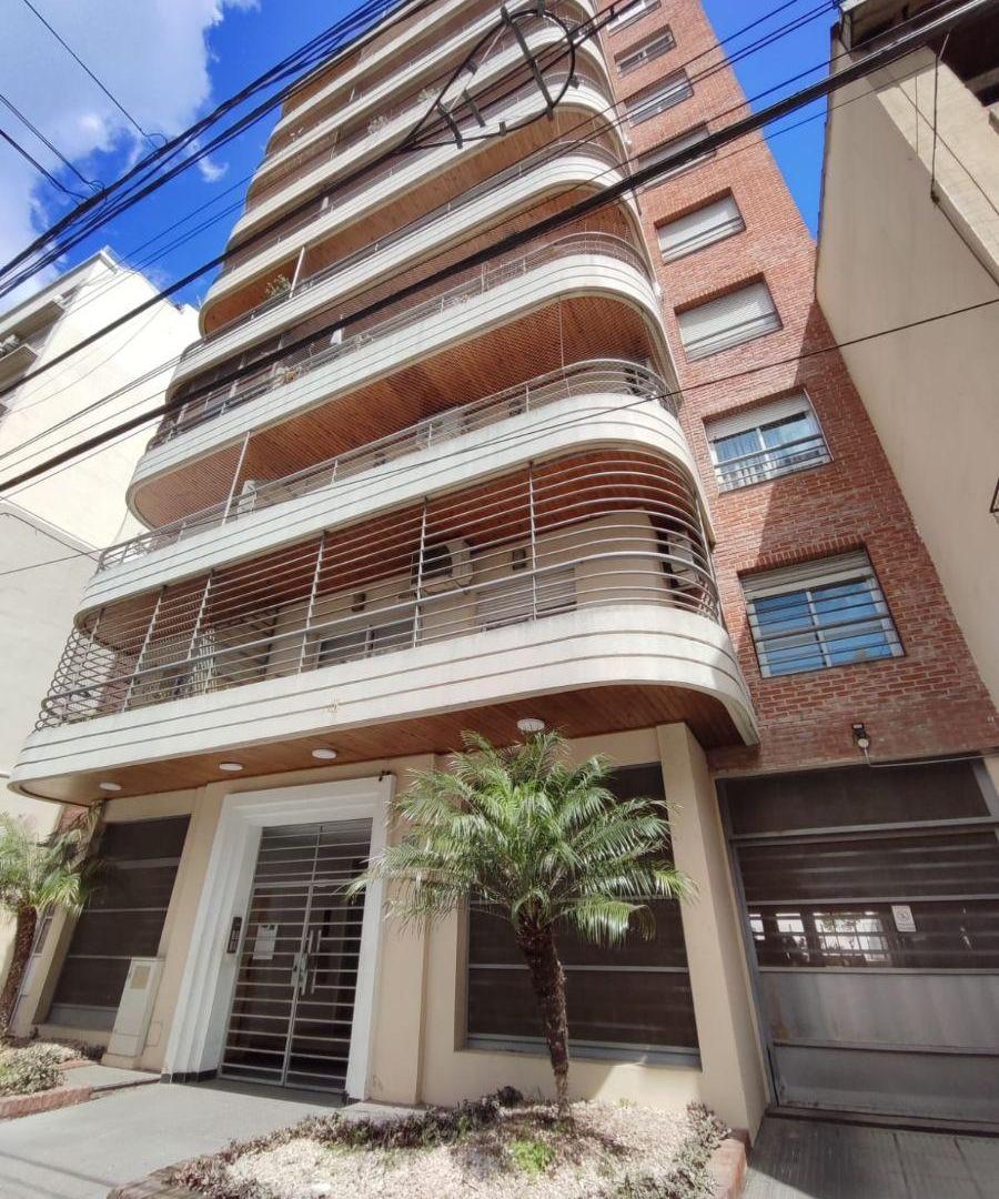 Inmejorable 4amb con balcón - cochera - baulera