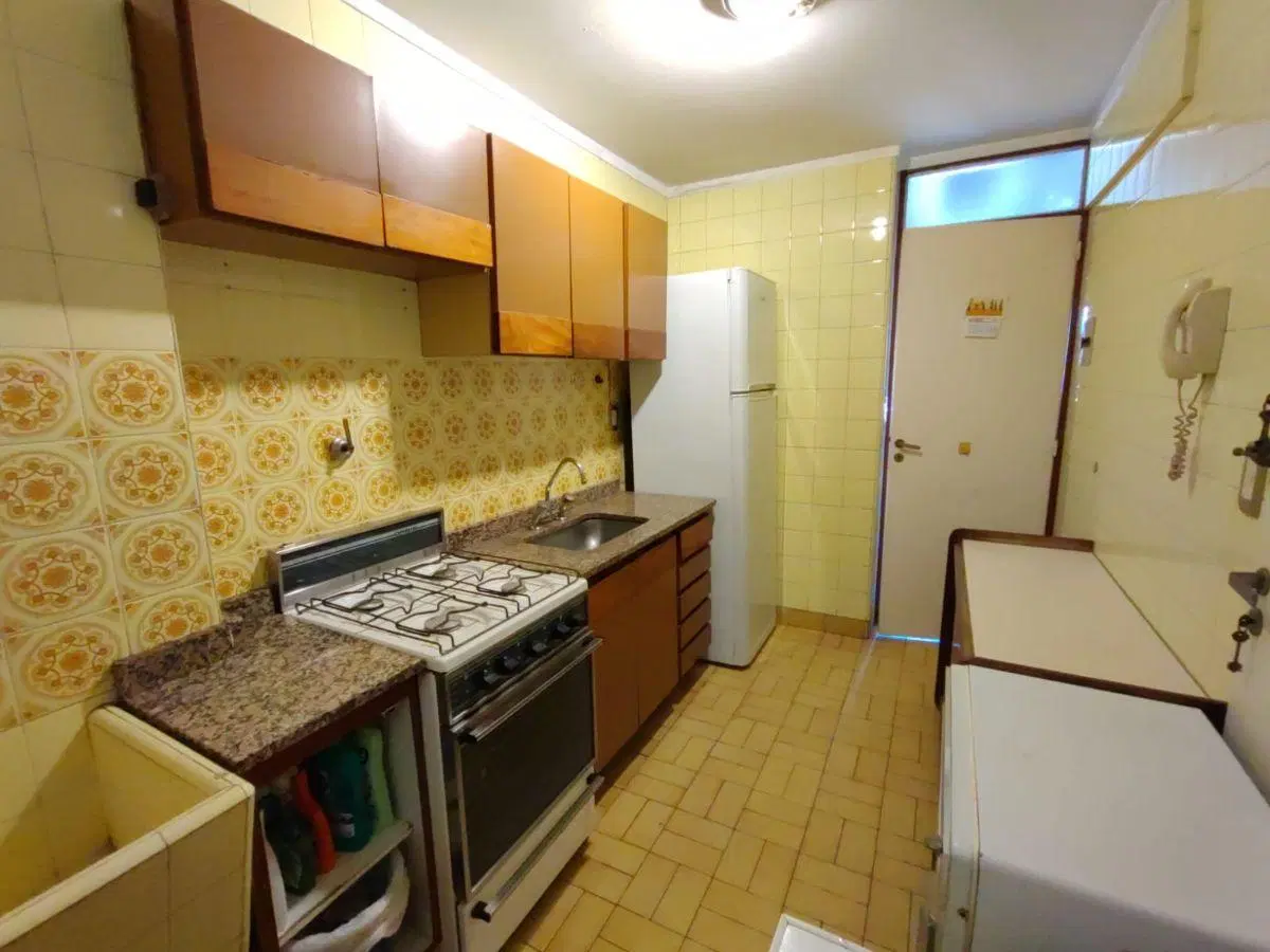 Muy buen 4amb en piso alto con balcón, vista abierta y cochera 5
