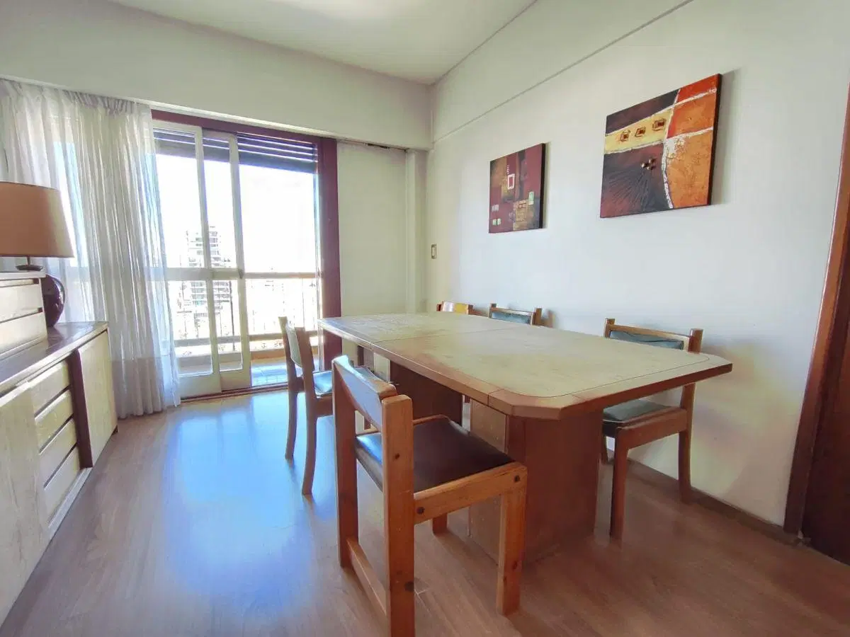 Muy buen 4amb en piso alto con balcón, vista abierta y cochera 8