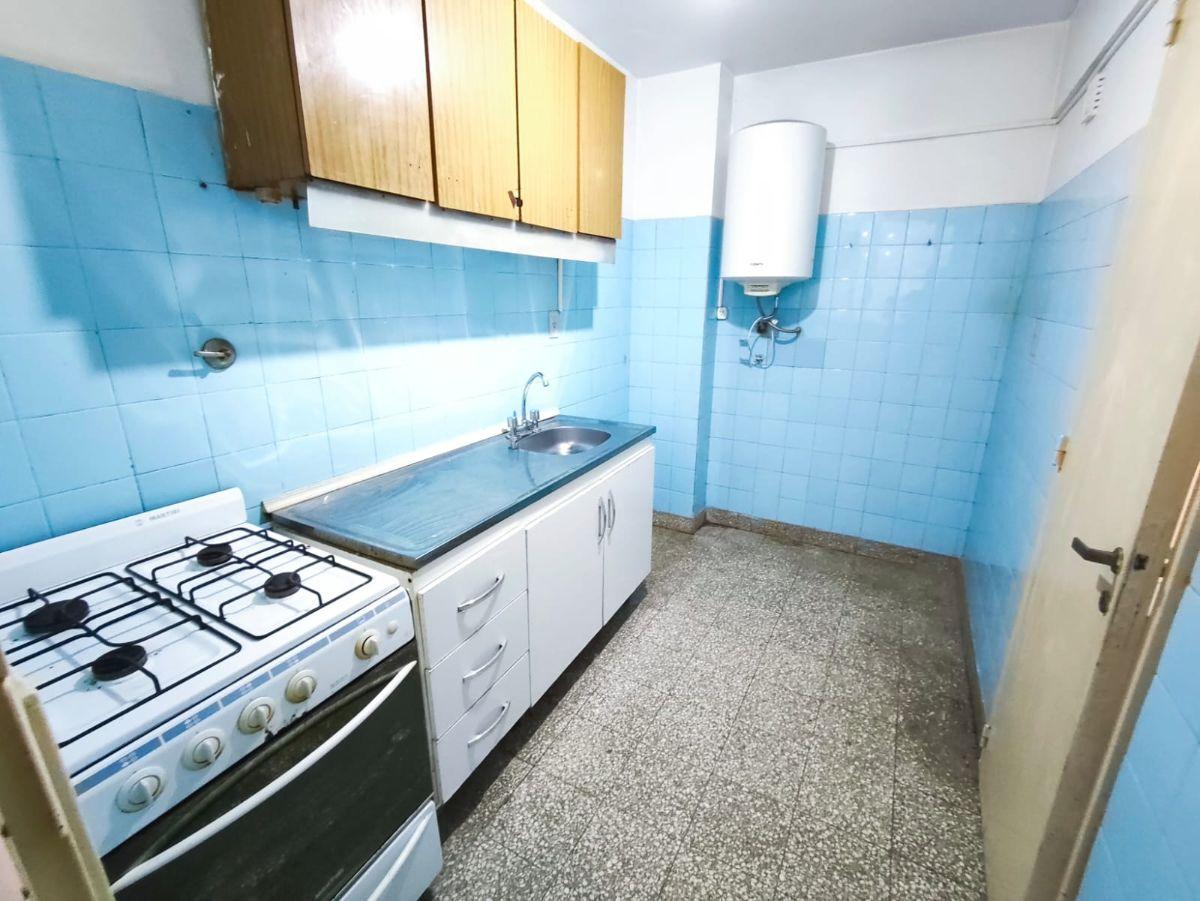 Foto de Cómodo 2amb con amplia cocina y lavadero en gran ubicación, imagen 3