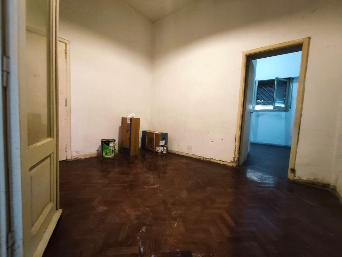 Foto de Oportunidad a refaccionar, 2amb con patio en gran ubicación, imagen 2