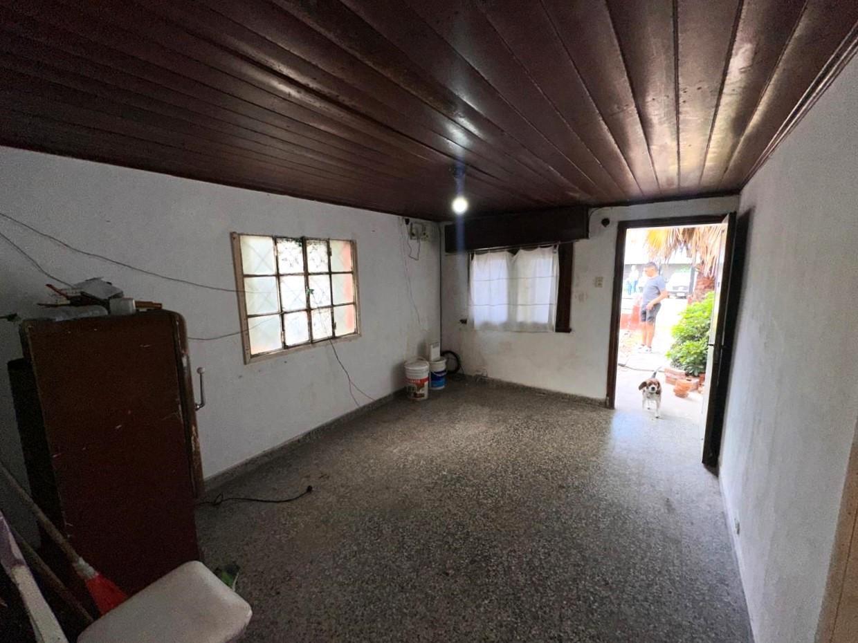 Foto de CASA A RECICLAR DE 3 AMB EN PACHECO ZONA I1, imagen 2