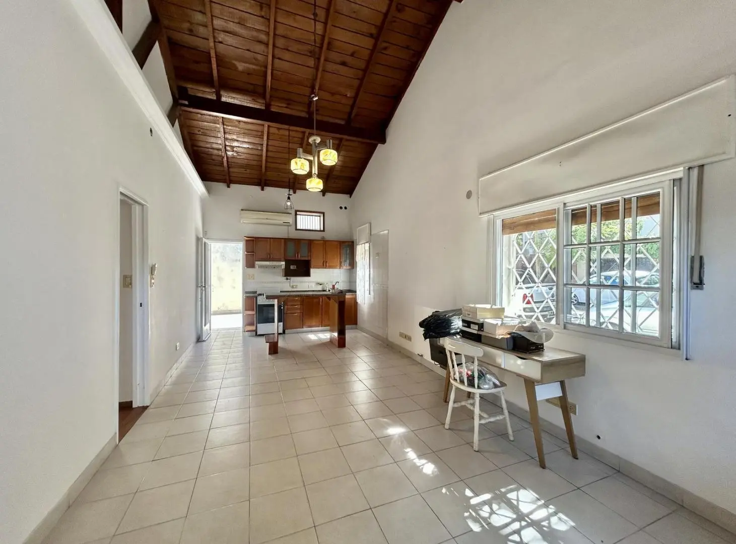 VENTA PH 3 AMBIENTES CON PATIO Y COCHERA – VILLA ADELINA – A 3 CUADRAS DE AV. DE MAYO 5