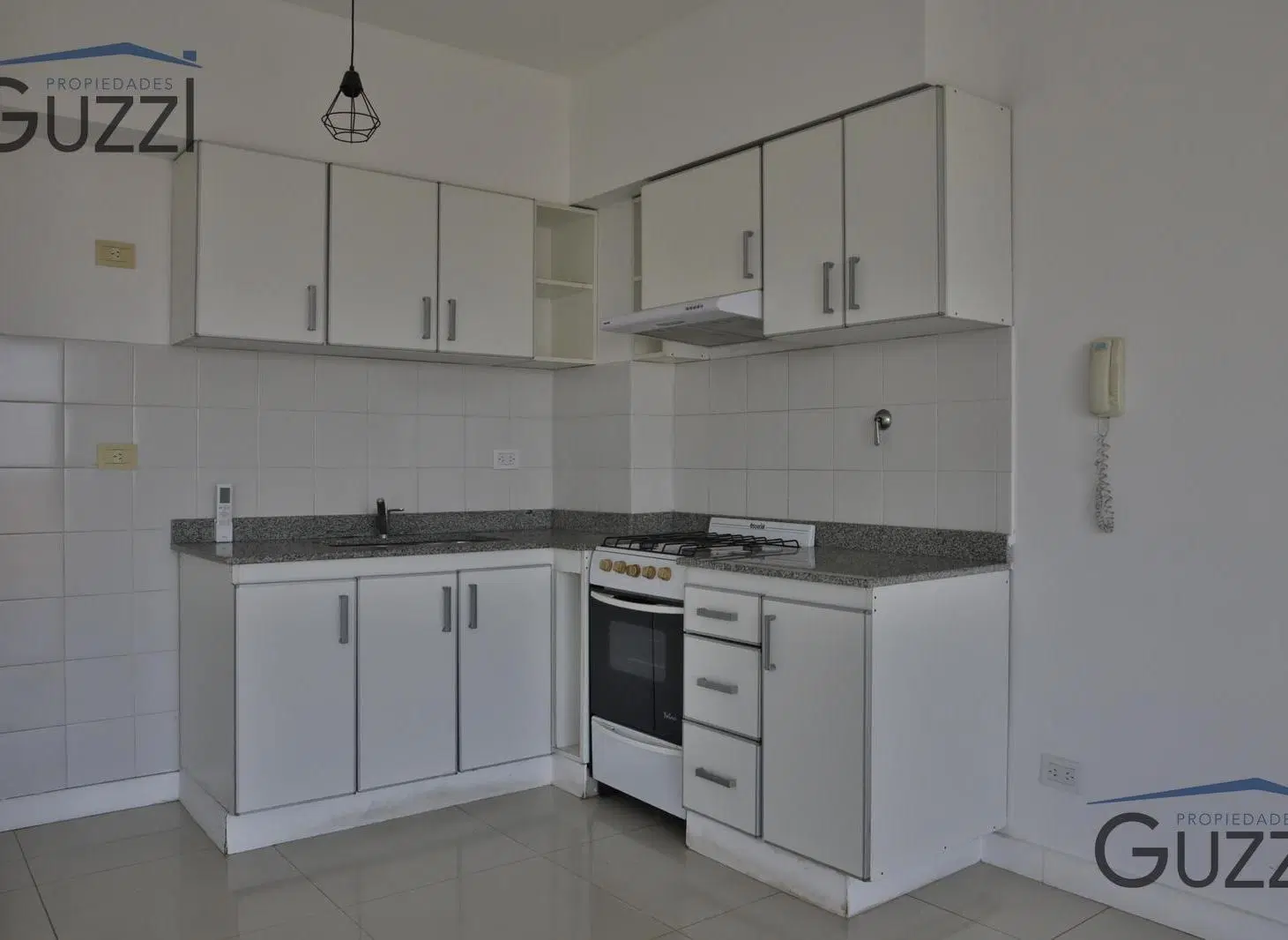 ALQUILER DE SEMIPISO 2 AMBIENTES CON BALCON EN VILLA BALLESTER 2