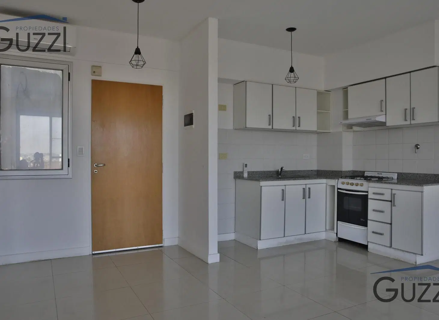 ALQUILER DE SEMIPISO 2 AMBIENTES CON BALCON EN VILLA BALLESTER 5