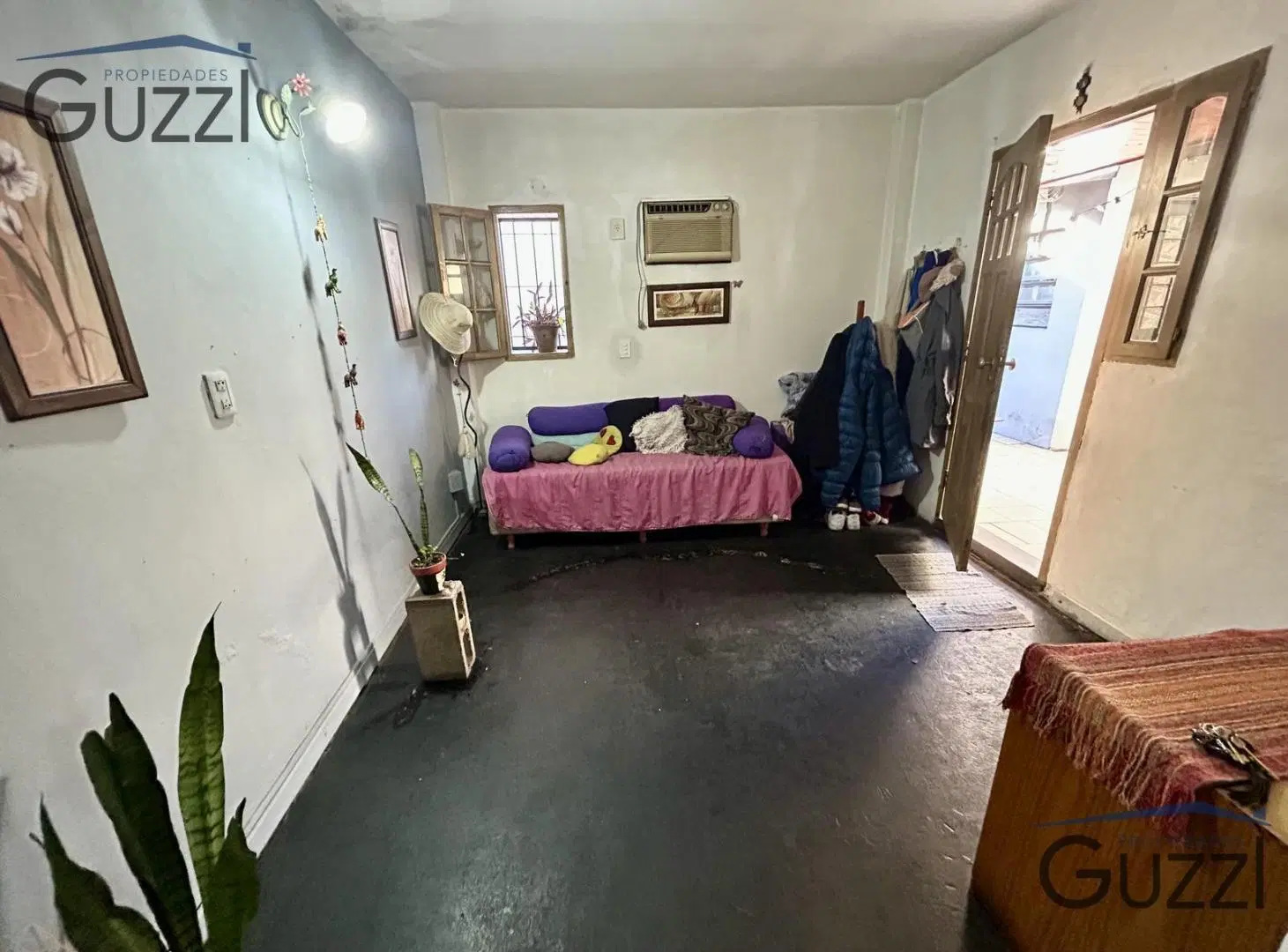 VENTA PH 4 AMBIENTES CON PATIO EN VILLA ADELINA, A 2 CUADRAS DE PARANA 2