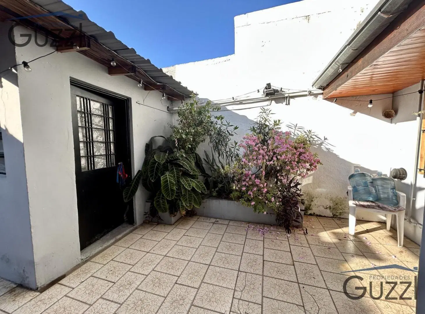 VENTA PH 4 AMBIENTES CON PATIO EN VILLA ADELINA, A 2 CUADRAS DE PARANA 8