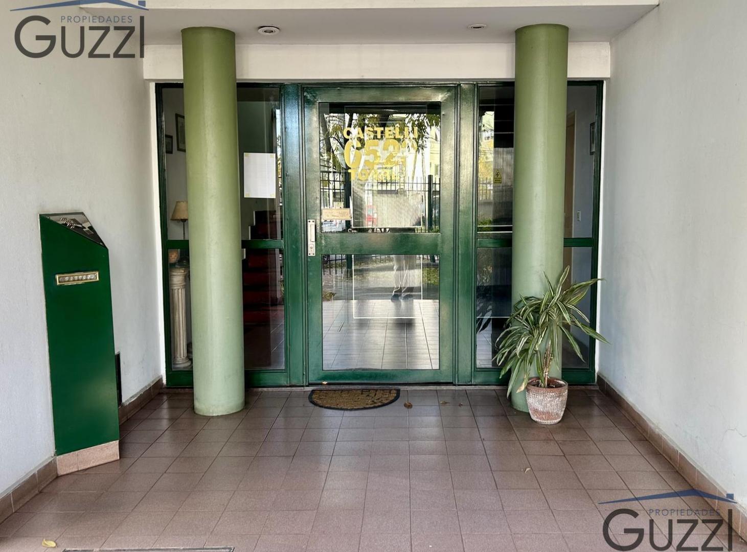 Foto de VENTA DEPARTAMENTO 2 AMBIENTES CON BALCÓN EN CARAPACHAY - APTO CREDITO, imagen 2