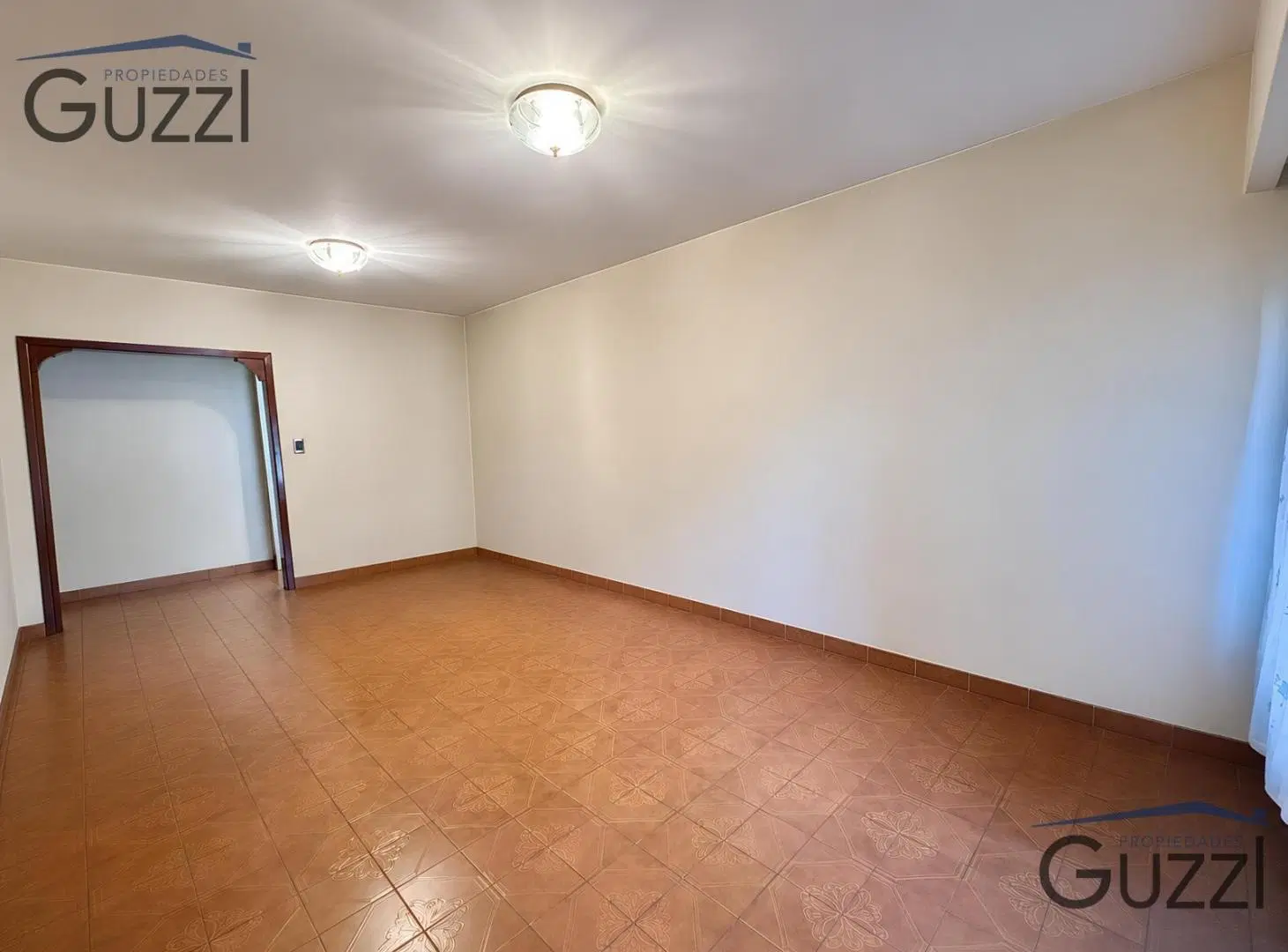 CASA 4 AMBIENTES EN VENTA – VILLA ADELINA - APTO CREDITO 1